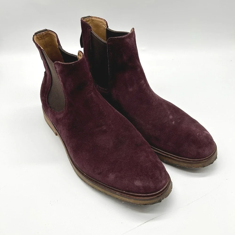 Clarks Mens Size 7.5 Suede Chelsea Boot Casual Wine Pull On EUC